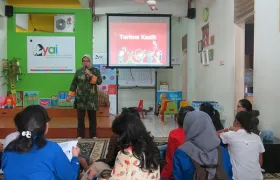 foto Edukasi rutin di ‘rumah anyo’ 6 edukasi_dr_angky_6