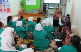 foto Keterampilan Komunikasi dalam Keperawatan Anak dengan Kanker 6 foto_edukasi_yuli06