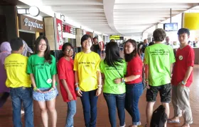 foto YAI menyambut Hari Kanker Anak Sedunia 2014 di Bandara Internasional Soekarno-Hatta 14 hari_kanker_15_resize