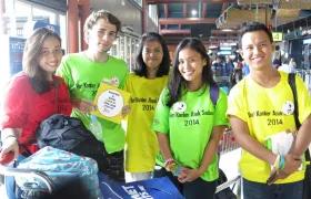 foto YAI menyambut Hari Kanker Anak Sedunia 2014 di Bandara Internasional Soekarno-Hatta 19 hari_kanker_22_resize