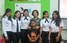 foto Buka puasa bersama dengan calon Pilot perempuan 6 penerbangan_6_resize