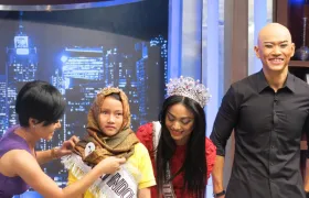 foto Tampil ‘Live’di HitamPutih Trans7 15 putri_indonesia_8