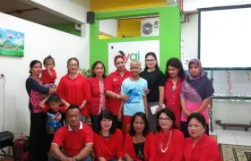 foto Ussy Pieters Choir ke ‘rumah anyo’ 5 upc5