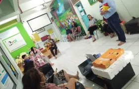 foto PERADI berbagi Sukacita Natal di rumah anyo 2 whatsapp_image_2018_12_19_at_08_32_12