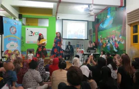 foto Komunitas WOGA berbagi di rumah anyo 6 woga_6